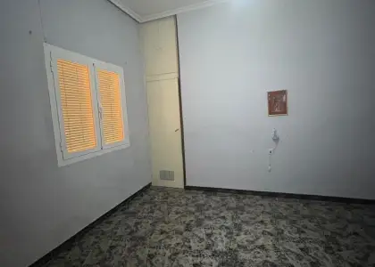 Adosado en venta en Alcázar De San Juan, Plaza Aduana, de 174 m2 con 4 dormitorios, 2 baños, trastero y terraza por 95.000 €, Ref. 0411 en Alcázar de San Juan