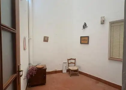 Adosado en venta en Alcázar De San Juan, Plaza Aduana, de 174 m2 con 4 dormitorios, 2 baños, trastero y terraza por 95.000 €, Ref. 0411 en Alcázar de San Juan