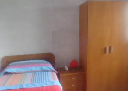 Alquiler de habitaciones en apartamento de 3 habitaciones en Puertochico en Santander
