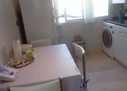 Alquiler de habitaciones en apartamento de 3 habitaciones en Puertochico en Santander
