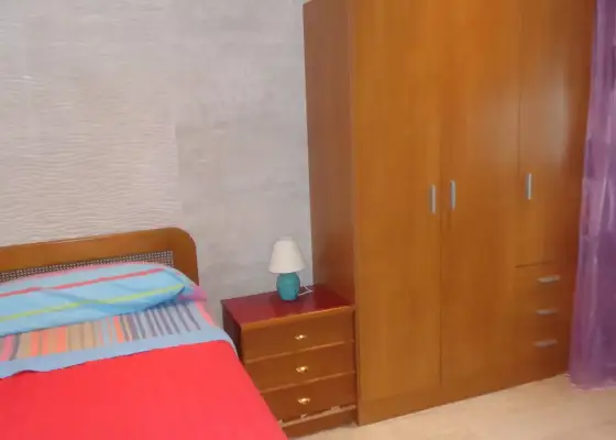 Alquiler de habitaciones en apartamento de 3 habitaciones en Puertochico en Santander