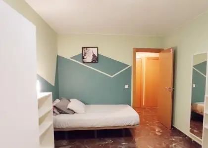 Alquiler de habitaciones en apartamento de 5 dormitorios en Parque De Roma en Zaragoza