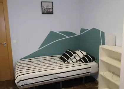 Alquiler de habitaciones en apartamento de 5 dormitorios en Parque De Roma en Zaragoza