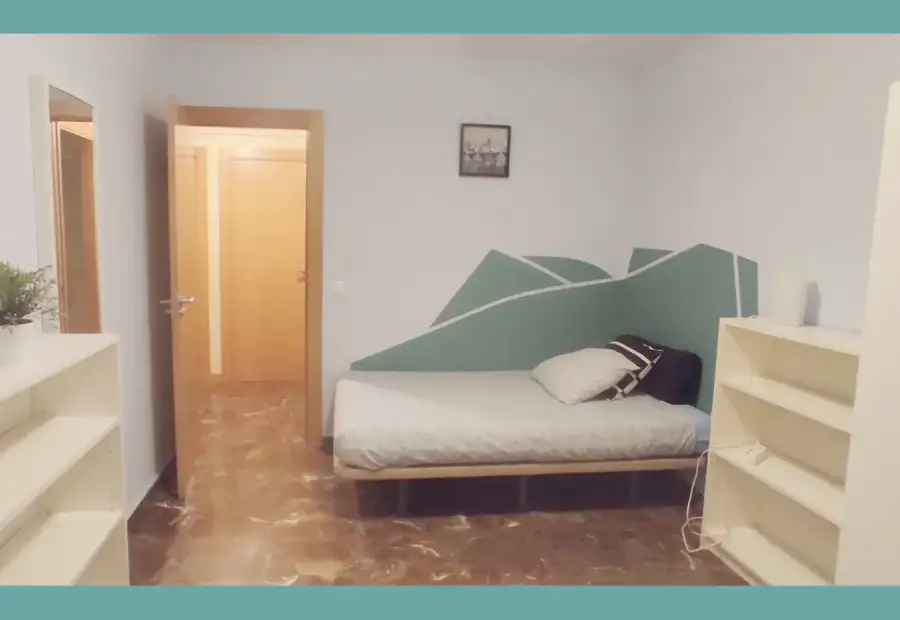 Alquiler de habitaciones en apartamento de 5 dormitorios en Parque De Roma en Zaragoza