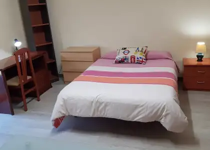 Alquiler de habitaciones en piso de 4 habitaciones en Salamanca - Mujeres en Salamanca