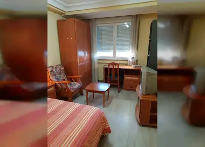 Alquiler de habitaciones en piso de 4 habitaciones en Salamanca - Mujeres en Salamanca