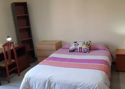 Alquiler de habitaciones en piso de 4 habitaciones en Salamanca - Mujeres en Salamanca