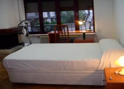 Alquiler de habitaciones en piso de 5 habitaciones en Salamanca - Mujeres en Salamanca