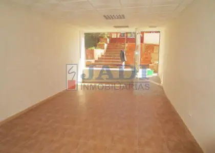 alquiler de local en Valdepeñas, NUEVO VALDEPEÑAS en Valdepeñas