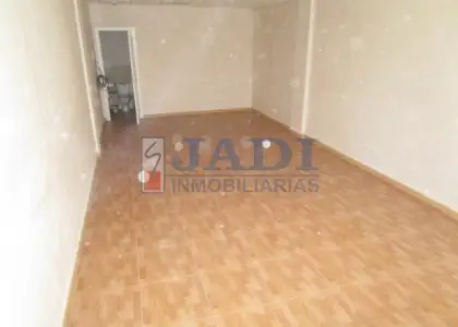 alquiler de local en Valdepeñas, NUEVO VALDEPEÑAS en Valdepeñas