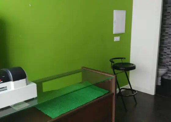 Alquiler de local nuevo de 15 metros cuadrados con gastos de suministros incluidos en Manzanares