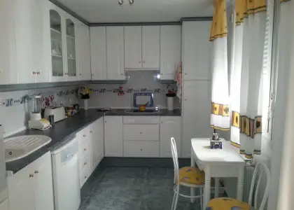 Alquiler de piso de 2 dormitorios muy amplio y seminuevo en Manzanares
