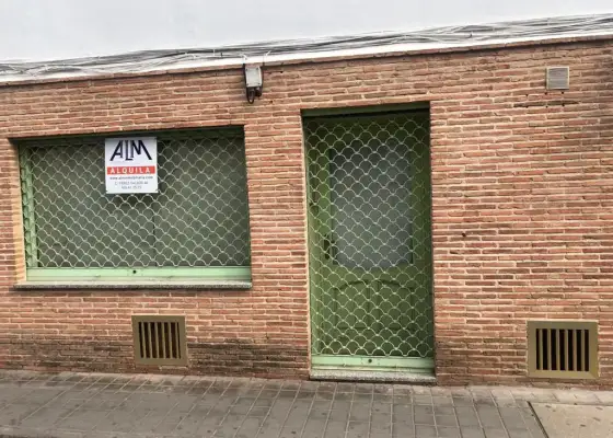 Alquiler Local Comercial Centro, Manzanares. Precio a consultar