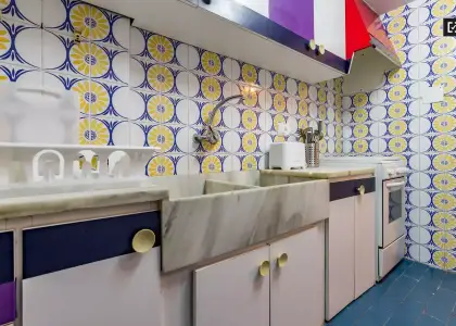 Amplia habitación con cama doble en alquiler en Quatre Carreres en Valencia