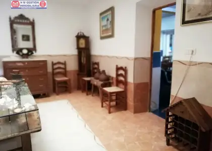 Amplia vivienda reformada en 2016 en centro de criptana en Campo de Criptana