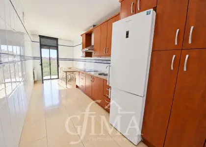 Amplio piso de 4 dormitorios con garaje en Avenida Antonio Huertas en Tomelloso