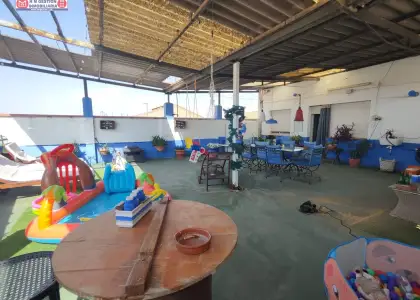 Amplio piso en una sola planta de 200 metros y 100 de terraza junto al torreon en Alcázar de San Juan