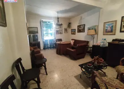 Casa a reformar sobre parcela de 140m2 y fachada de 14 m ubicada en el barrio de Sta María. en Alcázar de San Juan