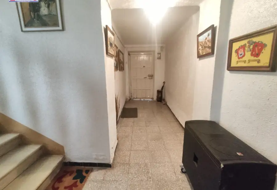 Casa a reformar sobre parcela de 140m2 y fachada de 14 m ubicada en el barrio de Sta María. en Alcázar de San Juan