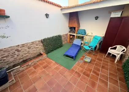 Casa/Chalet adosado En Venta Avenida Juan Carlos I, Tomelloso en Tomelloso