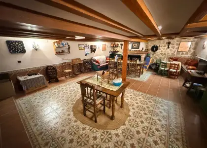 Casa/Chalet adosado En Venta Calle Fabiola de Mora, Socuéllamos en Socuéllamos