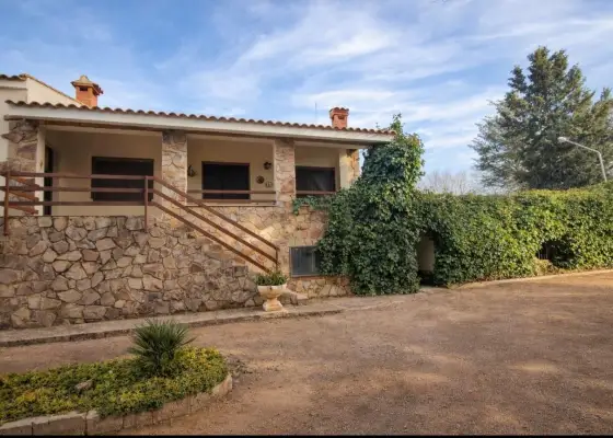 Casa/Chalet Parcela 26.800 m2 en Argamasilla de Calatrava