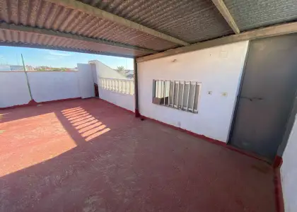 Casa/Chalet pareado En Venta Calle Acuña, Tomelloso en Tomelloso