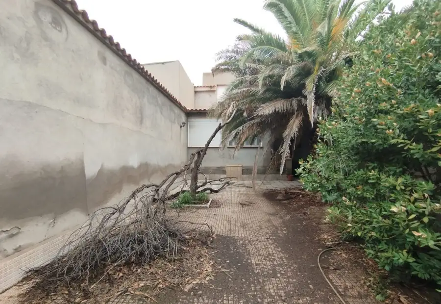 Casa/Chalet pareado En Venta Calle Duque de Alba, Argamasilla de Alba en Argamasilla de Alba