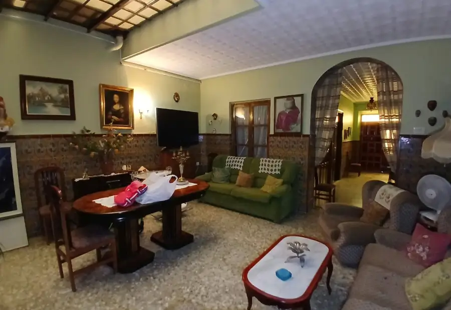 Casa/Chalet pareado En Venta Calle Princesa, Zona Paseo de la Estación - Calle Cristo, Valdepeñas en Valdepeñas
