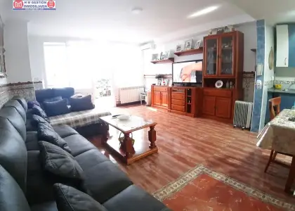 Casa completamente reformada junto a Avda Pablo Iglesias en Alcázar de San Juan