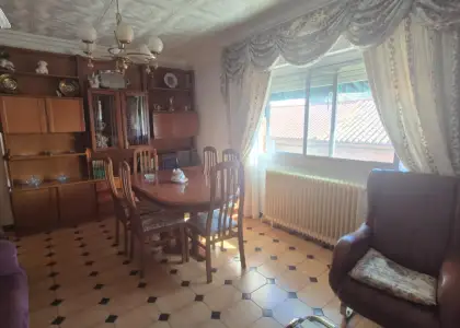 Casa con nave en Puertollano