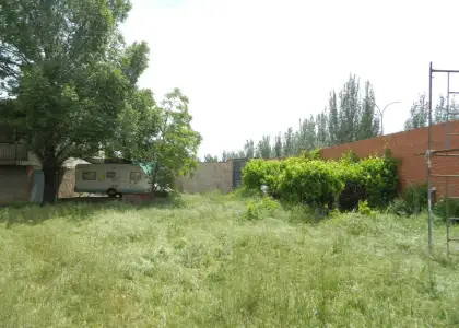 Casa con terreno en Calle Lope de Vega 12 en Malagón