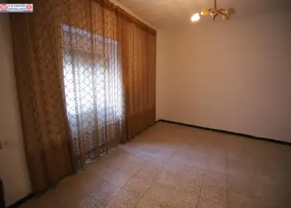 Casa de planta baja en esquina con 3 dormitorios ubicada próxima al club de tenis. en Alcázar de San Juan