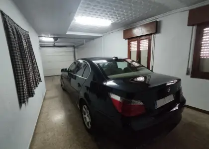 CASA EN CHAFLAN CON 90 m2 DE PARCELA CON GARAJE Y TERRAZA en Herencia