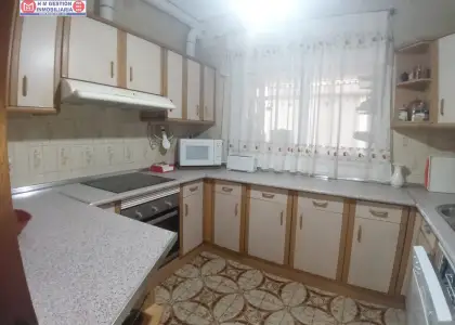 Casa en esquina en zona proxima a mercadona y zona centro en Alcázar de San Juan