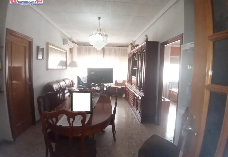Casa en esquina en zona proxima a mercadona y zona centro en Alcázar de San Juan