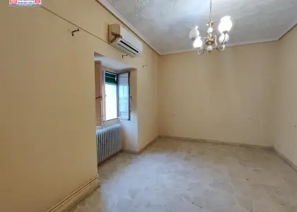 Casa en esquina entre santa maria y ayto de 112 metros de parcela en Alcázar de San Juan