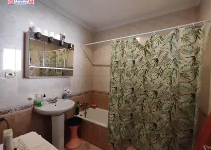 Casa en esquina para reformar sobre solar de 378 metros en Alcázar de San Juan