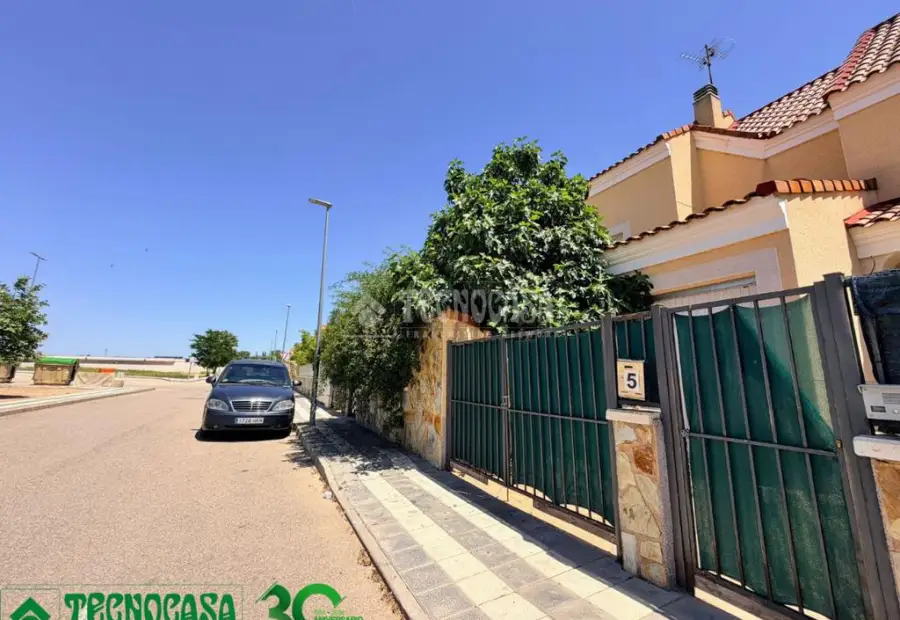 Casa en venta en Albarreal De Tajo - Albarreal De Tajo, 169.990 €, 204 m2, ref. 656937 en Albarreal de Tajo