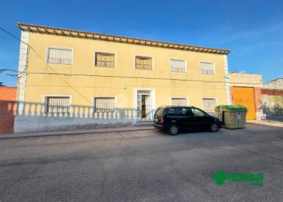 Casa en venta en Alcabón - Alcabón, 85.000 €, 449 m2, ref. 660326 en Alcabón