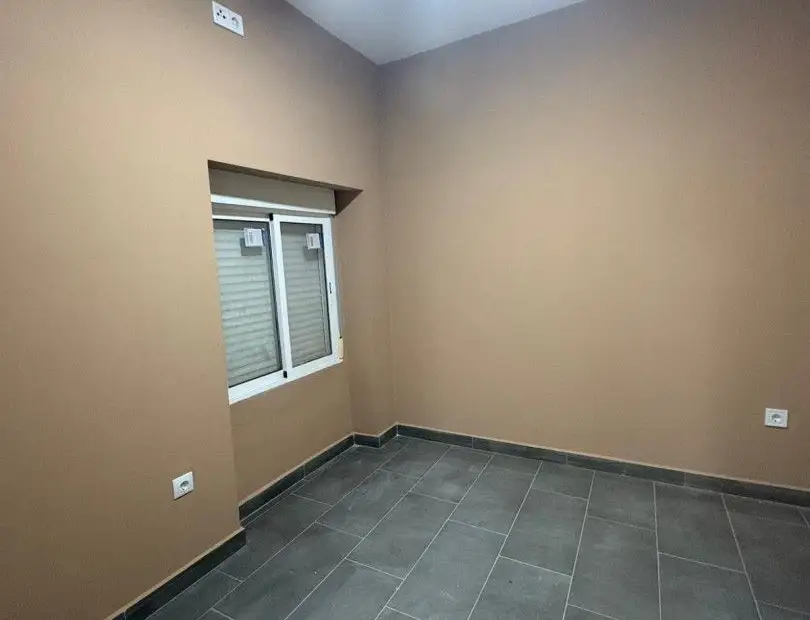 Casa en venta en Alcázar De San Juan, Calle Recreo, de 99 m2 con 2 dormitorios, 2 baños y terraza por 80.000 €, Ref. 0426 en Alcázar de San Juan