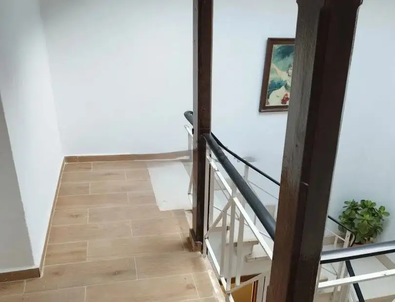 Casa en venta en Alcázar De San Juan, de 106 m2 con 4 dormitorios y baño por 95.000 €, Ref. 0409 en Alcázar de San Juan