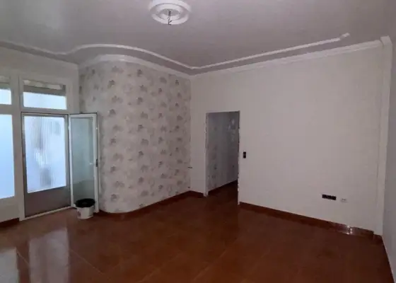 Casa en venta en Alcázar De San Juan, de 161 m2 con 2 dormitorios, 2 baños y 2 plazas de garaje por 170.000 €, Ref. 0250 en Alcázar de San Juan