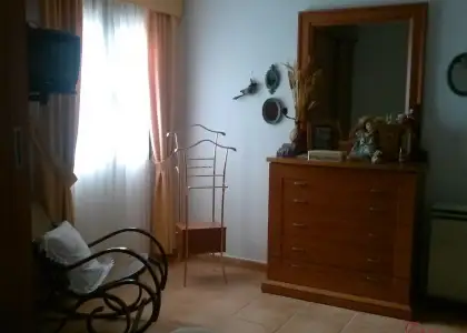 Casa en venta en Alcázar De San Juan, de 400 m2 con 5 dormitorios, 2 baños y terreno por 170.000 €, Ref. 0306 en Alcázar de San Juan