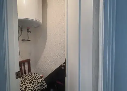Casa en venta en Alcázar De San Juan, Grupo Renfe, de 75 m2 con 4 dormitorios y baño por 120.000 €, Ref. 0043 en Alcázar de San Juan