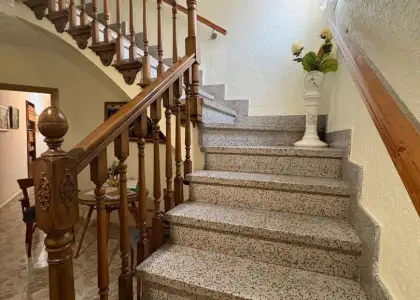 Casa en venta en Alcázar De San Juan, San Rafael, de 296 m2 con 4 dormitorios, 2 baños, 4 plazas de garaje y terraza por 220.000 €, Ref. 0429 en Alcázar de San Juan