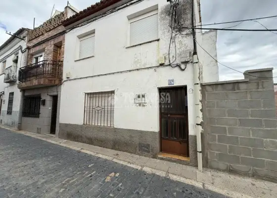 Casa en venta en Almorox - Almorox, 86.000 €, 178 m2, ref. 658607 en Almorox
