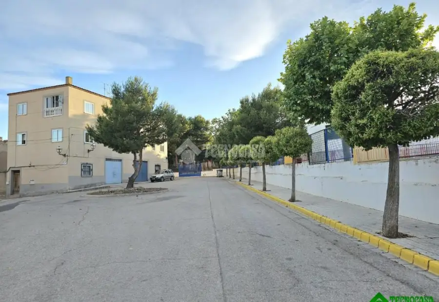 Casa en venta en Balazote - Balazote, 75.000 €, 292 m2, ref. 661427 en Balazote