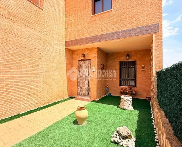 Casa en venta en Burujón - Burujón, 189.900 €, 187 m2, ref. 663341 en Burujón