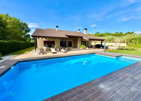 Casa en venta en Cabanillas Del Campo - Cabanillas Del Campo, 740.000 €, 507 m2, ref. 631878 en Cabanillas del Campo